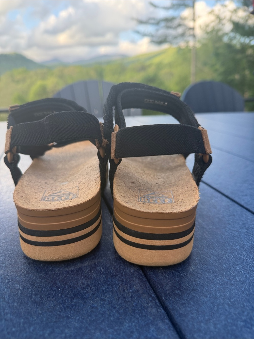 REEF Women's Black Strappy Cork Platform Sandals, size 8 - Picture 4 of 8